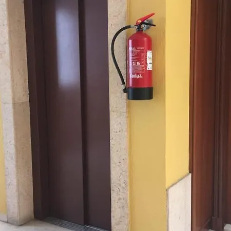 House Καντίζ